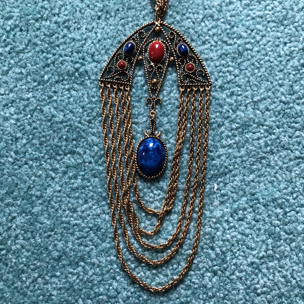 Necklace with stones